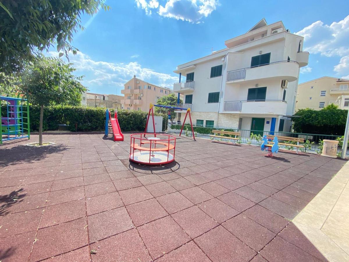 Deluxe Apartment F & M Tučepi Εξωτερικό φωτογραφία