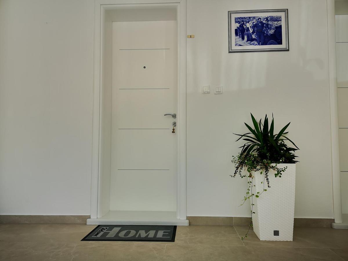 Deluxe Apartment F & M Tučepi Εξωτερικό φωτογραφία