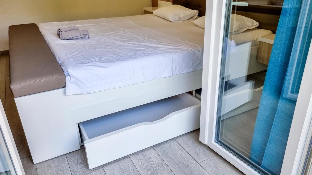 Deluxe Apartment F & M Tučepi Εξωτερικό φωτογραφία
